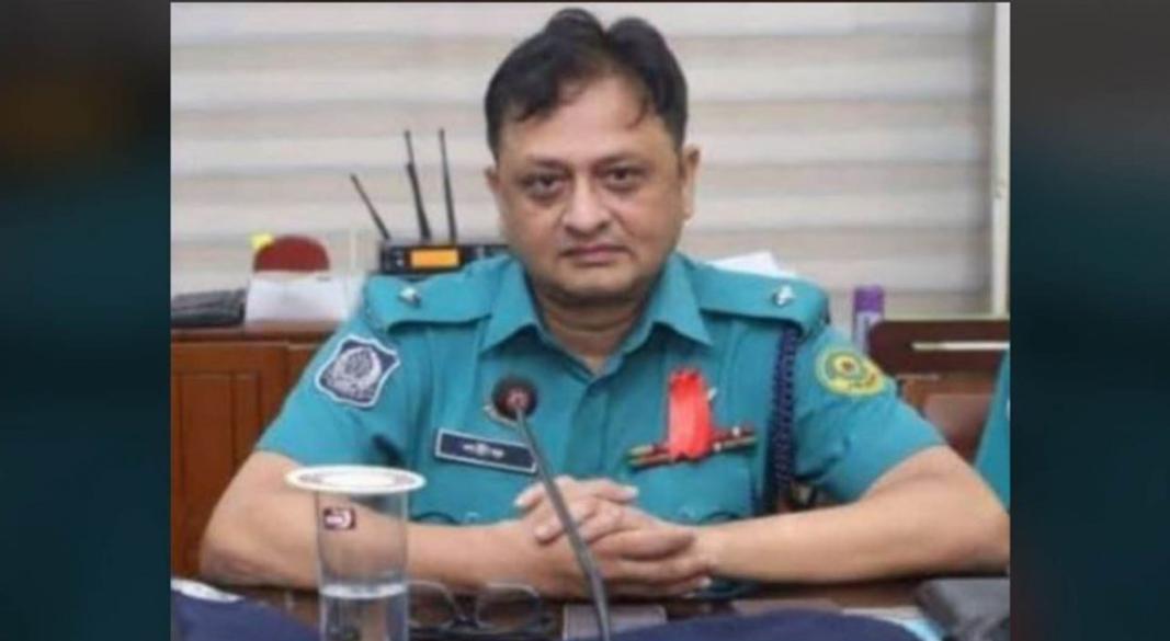 চট্টগ্রাম নগরের সদরঘাট থানার ভারপ্রাপ্ত কর্মকর্তা (ওসি) মুহাম্মদ শরীফ.