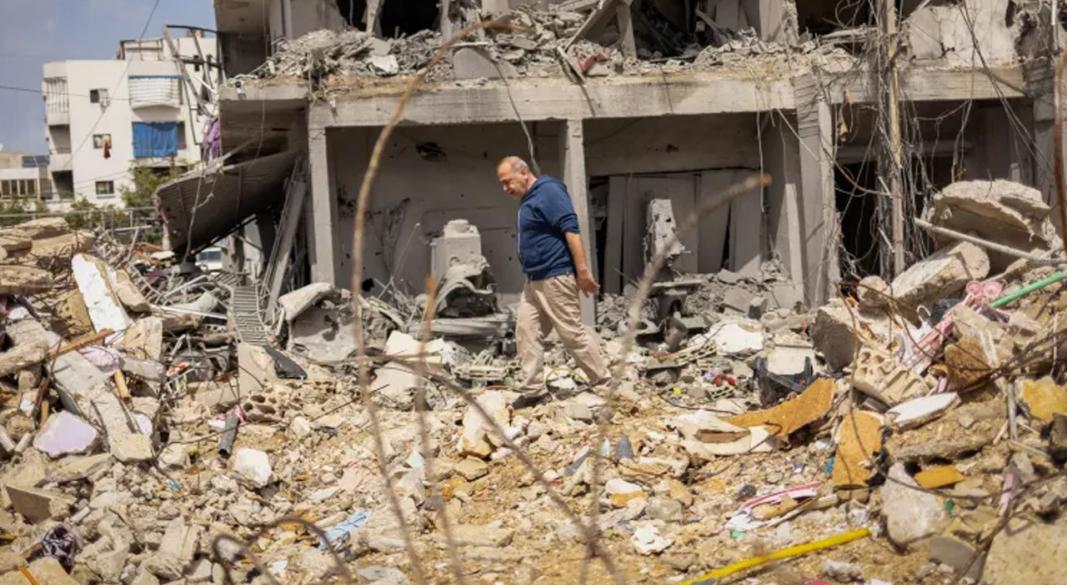 হাইফায় ক্ষেপণাস্ত্র হামলা