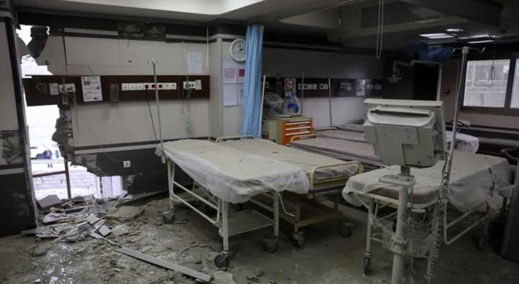হামলায় ক্ষতিগ্রস্ত তেহরানের গান্ধী হাসপাতাল