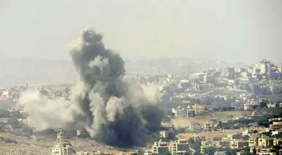 ইসরাইলের শতাধিক শহরে হামলা