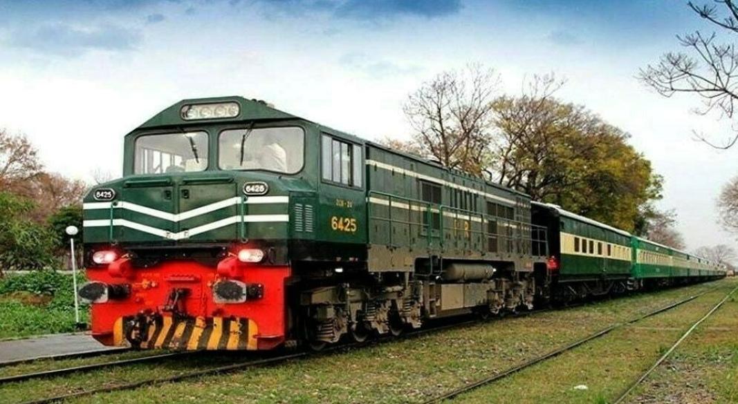 পাকিস্তান থেকে মালবাহী ওয়াগন ও বগি কেনার আগ্রহ দেখিয়েছে বাংলাদেশ।