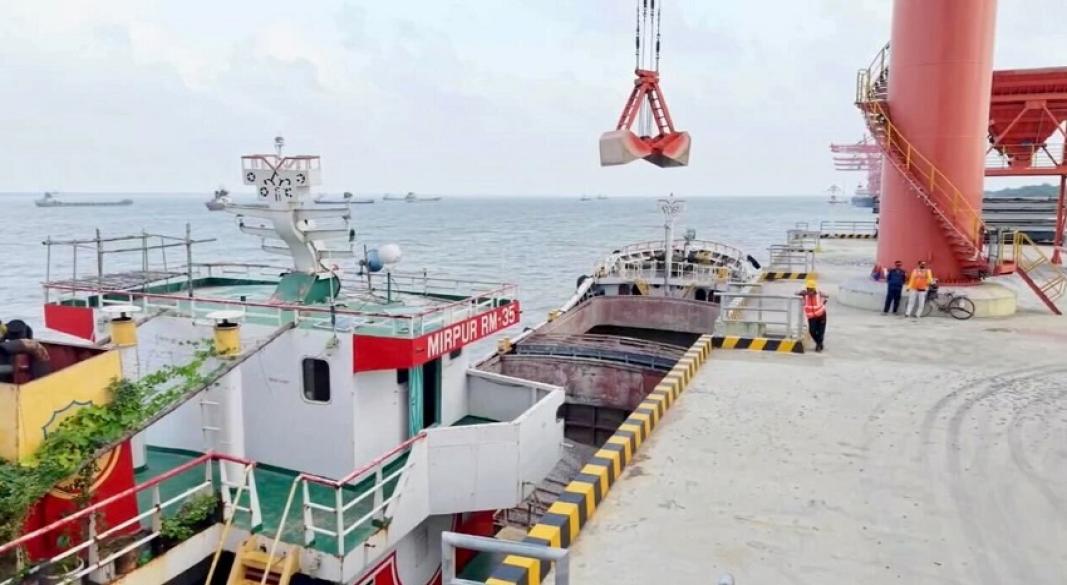 পায়রা বন্দর।